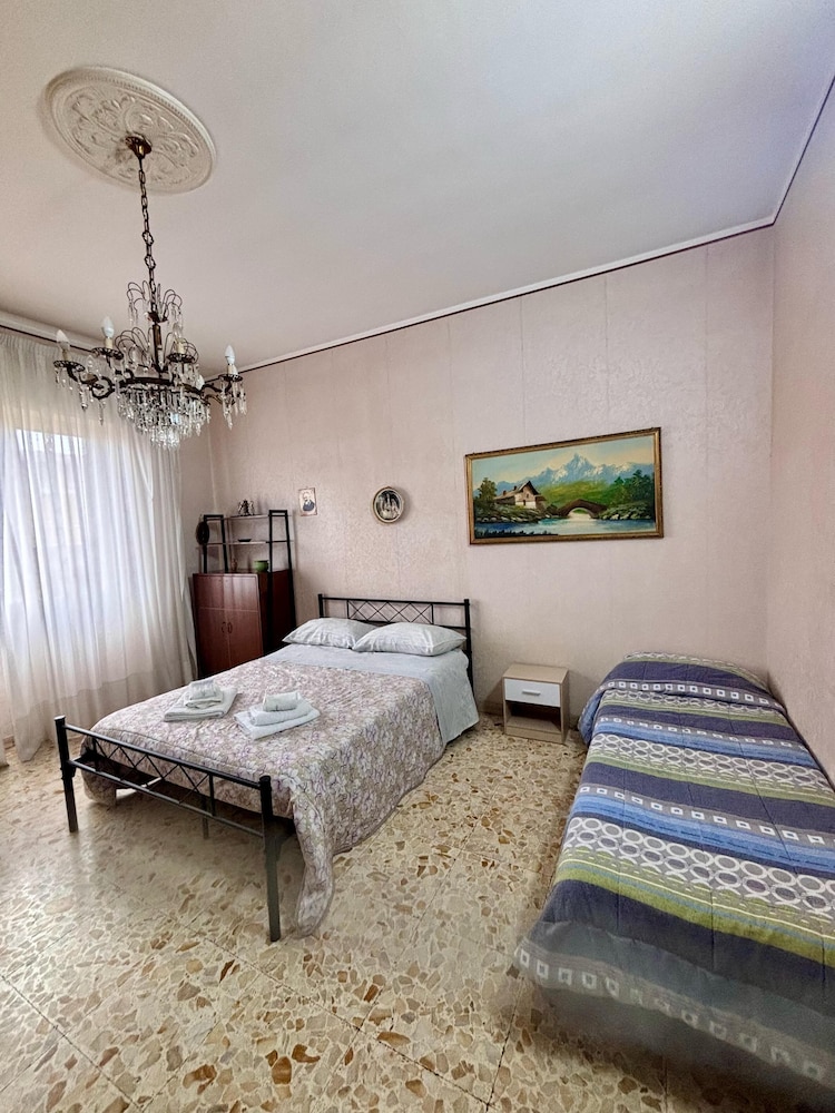 Basic Triple Room