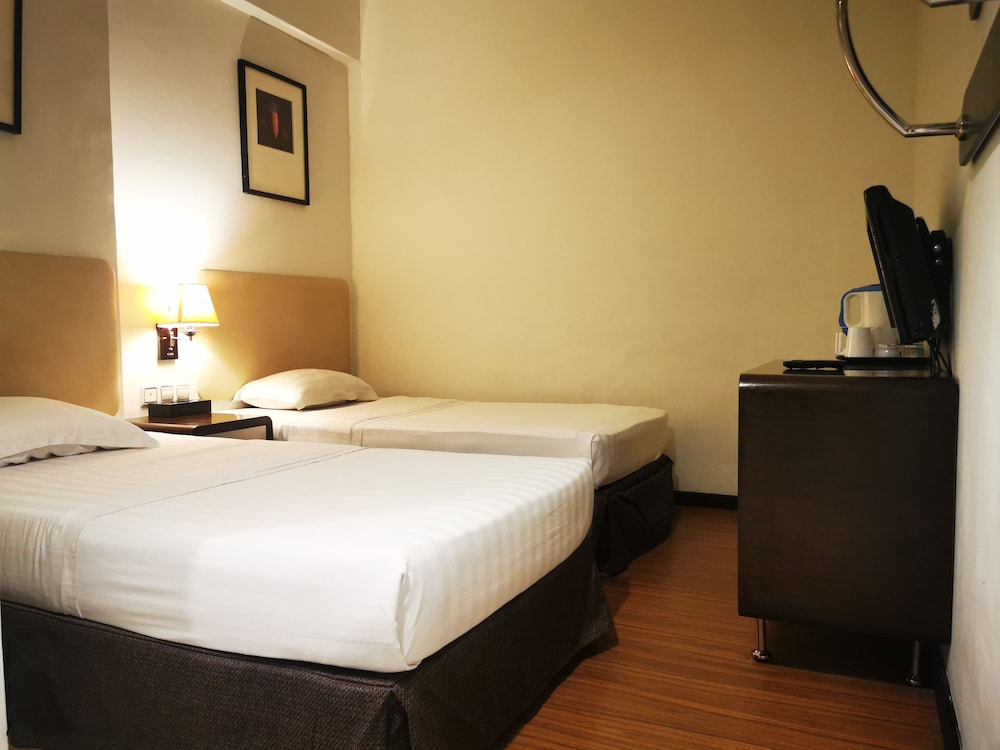 Standard Double or Twin Room - Photo 2