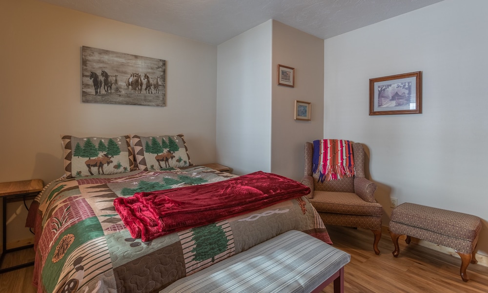 House (4 Bedrooms) photo 1