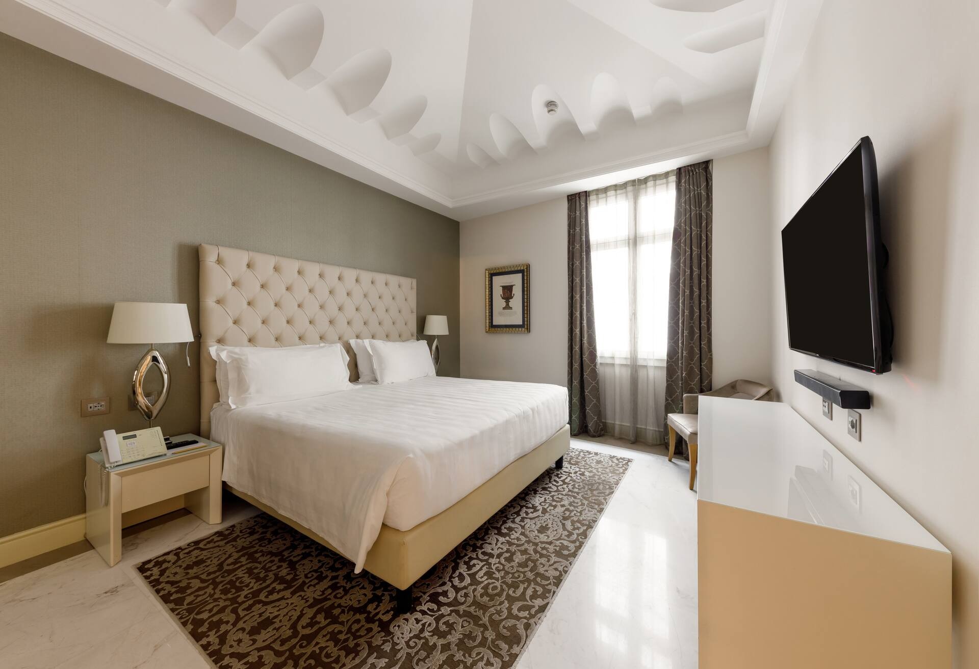Costantino Suite thumbnail 5