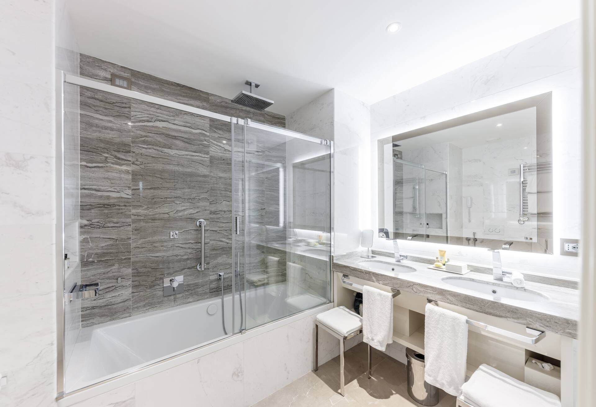 Basilio Suite