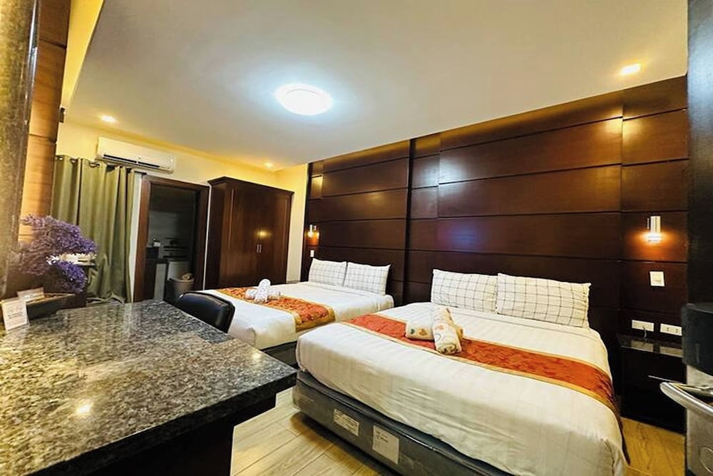 Standard Twin Room - Photo 1