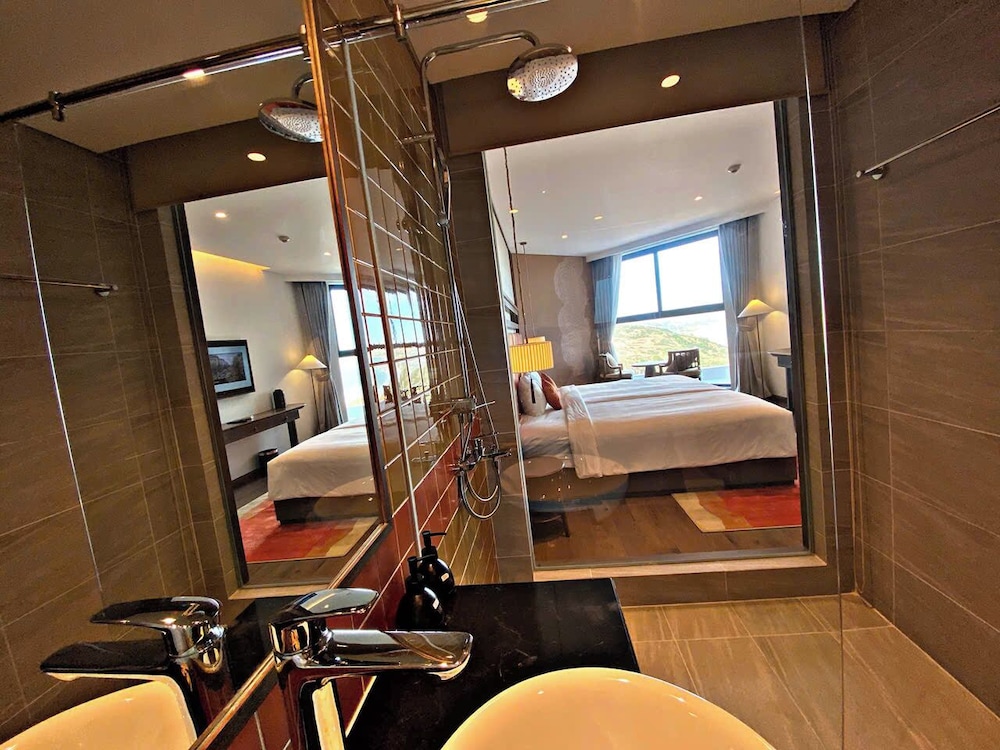 Deluxe Double Room, Ocean View photo 2
