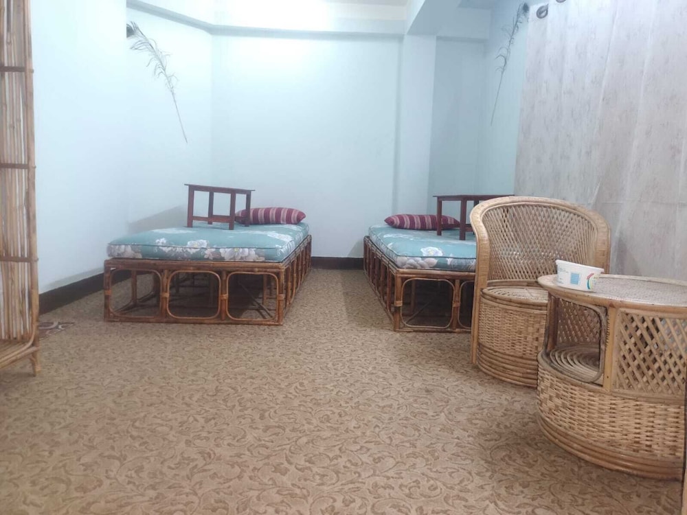 Basic Single Room, Balcony