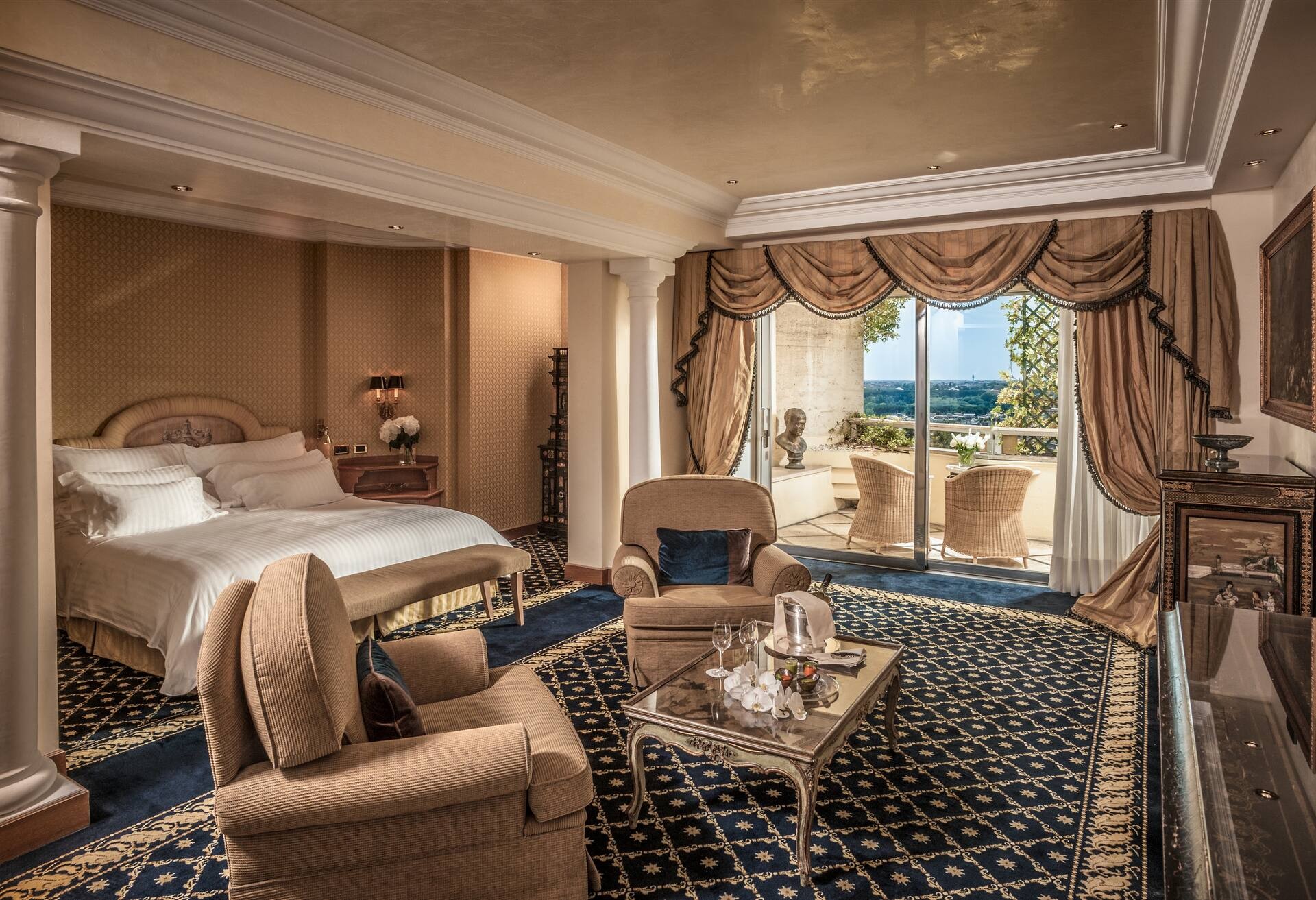 Alcove Suite