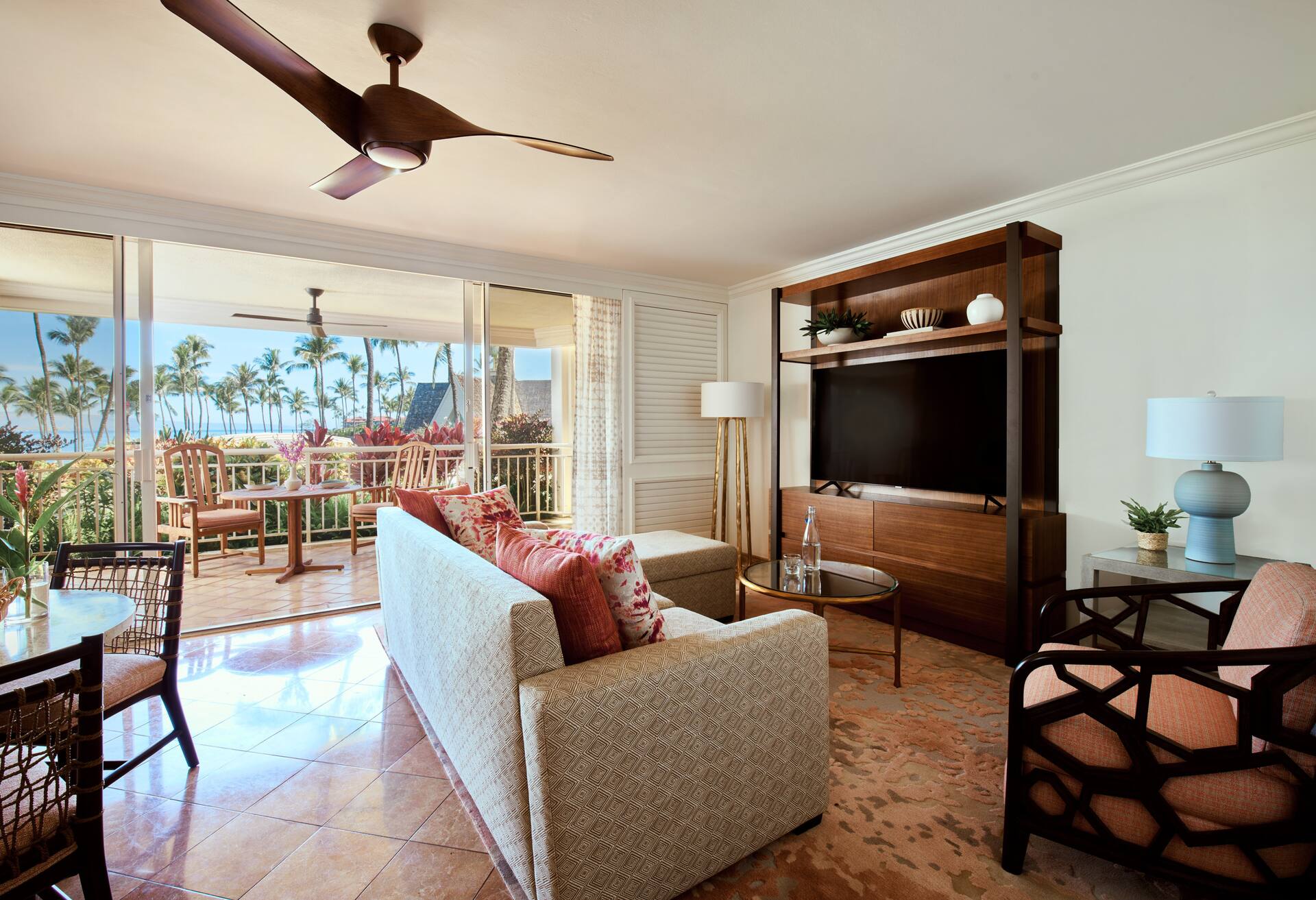 Alii Suite 1 King Mobility Access W/ Ri Shwr
