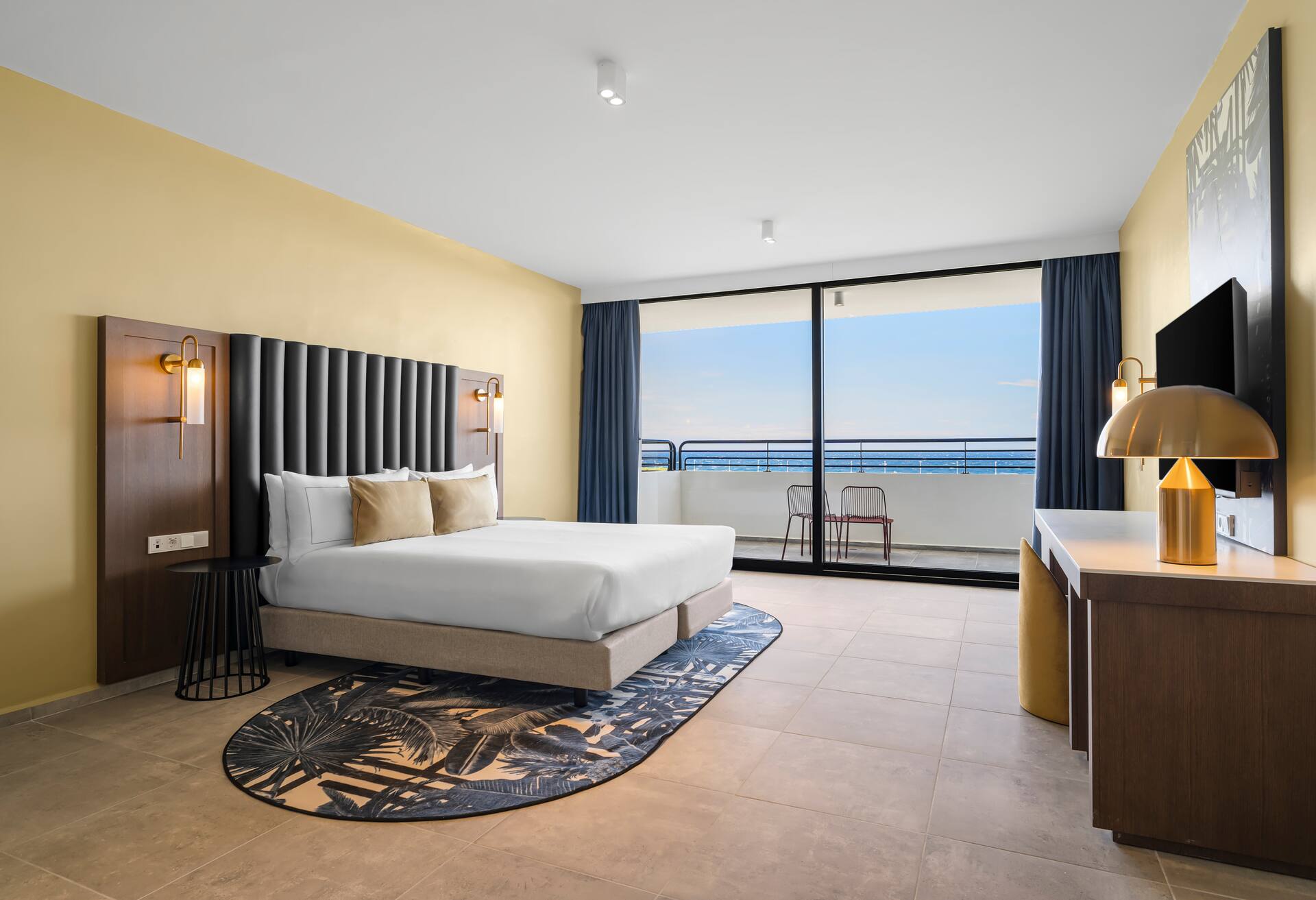 1 King Bed 1 Bedroom Superior Suite Oceanview