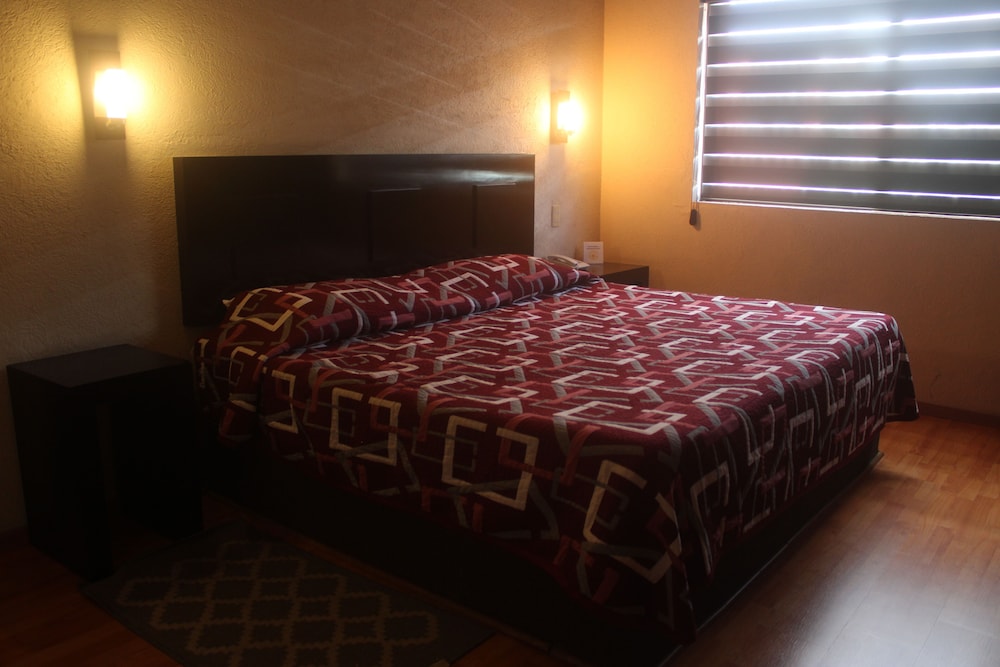 Business Room, 1 King Bed photo 2