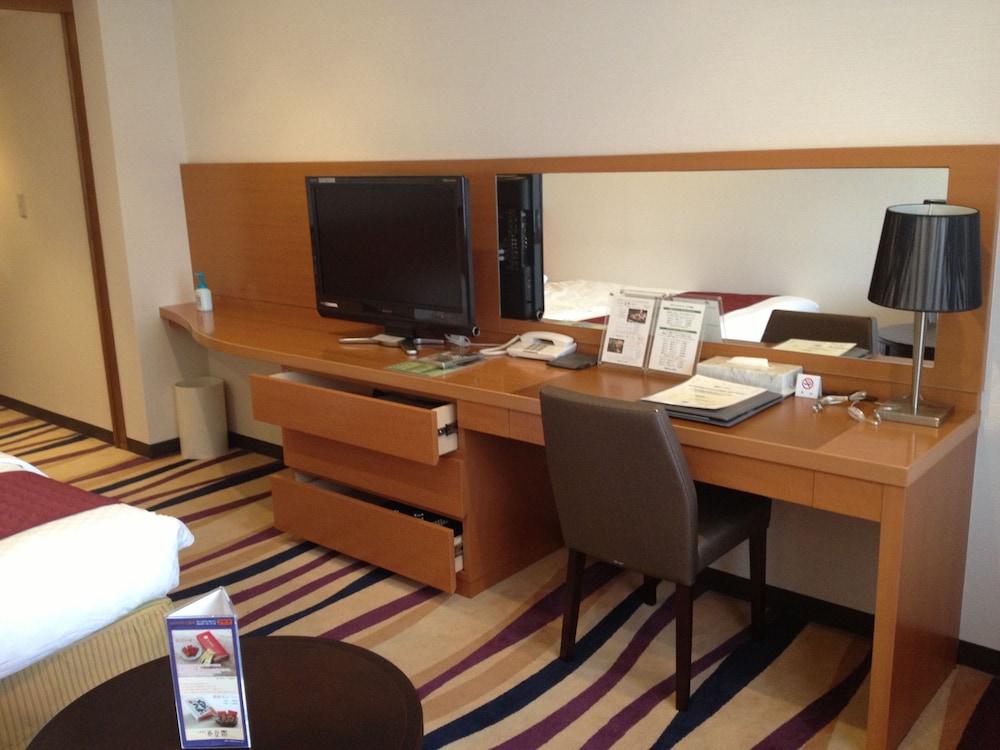 Twin Room, Non Smoking, City View photo 2