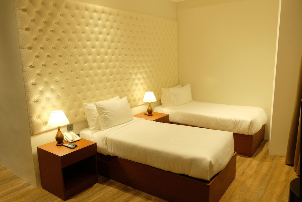 Family Suite - Photo 7