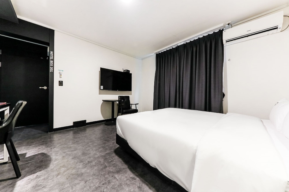 Premium Room - Photo 6