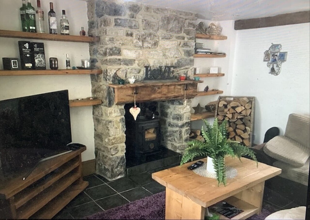 Luxury House photo 1