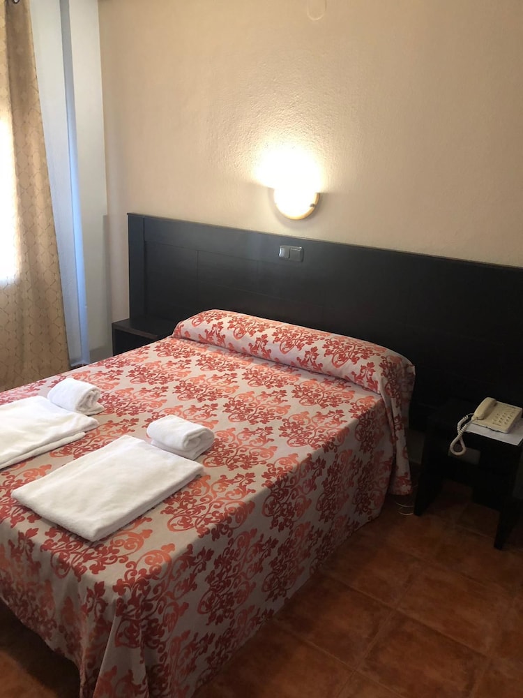 Double Room, 1 Queen Bed