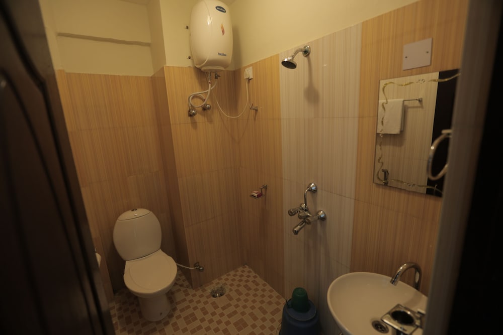 Standard Twin Room photo 2