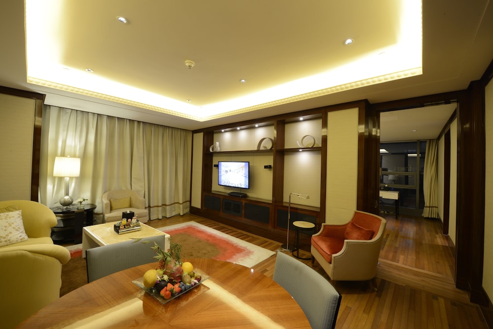 Deluxe Suite photo 3
