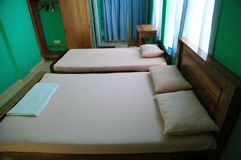 Comfort Triple Room, City View photo 3