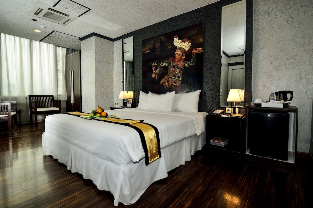 Deluxe Room - Photo 5