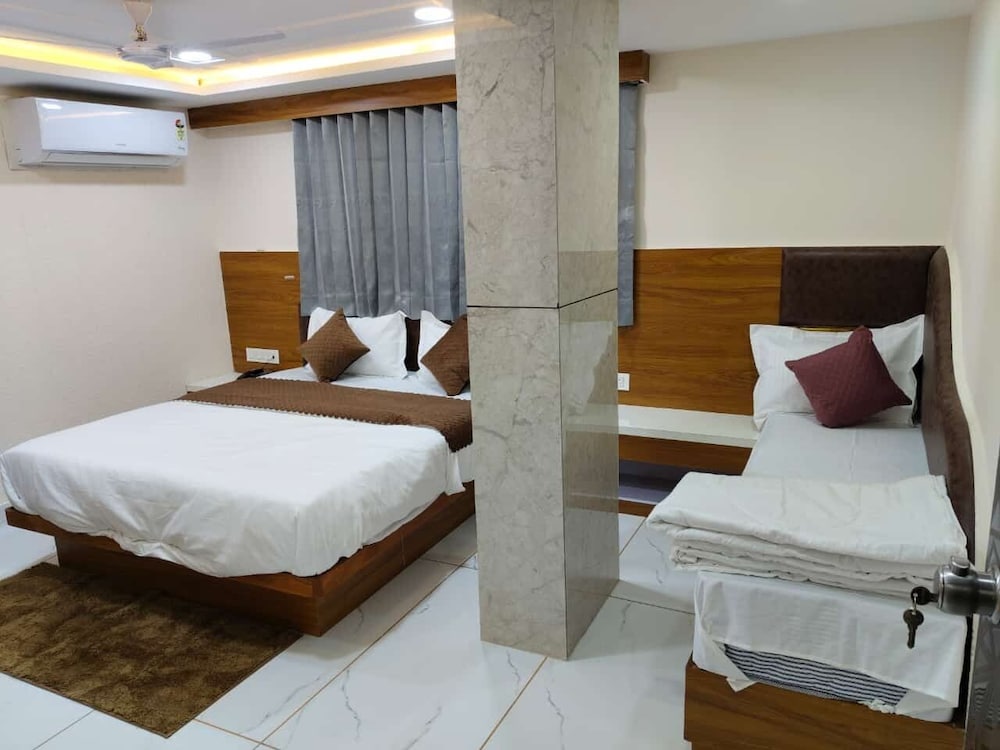 Classic Triple Room photo 1
