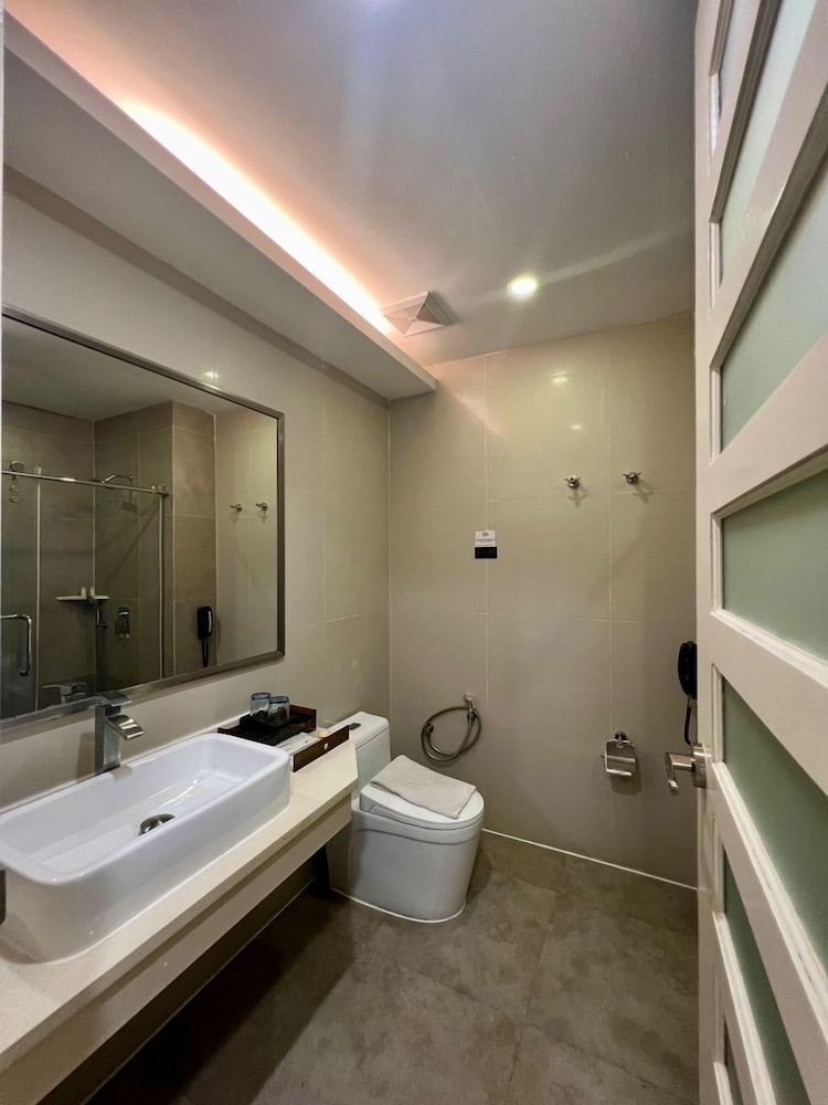 Deluxe Twin Room - Photo 5