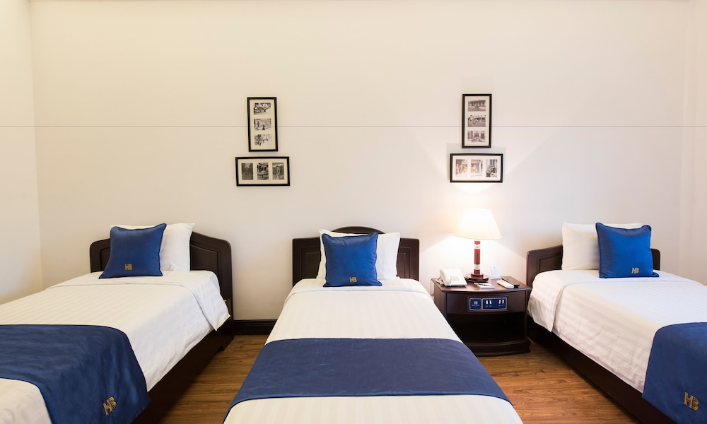 Triple Room, City View