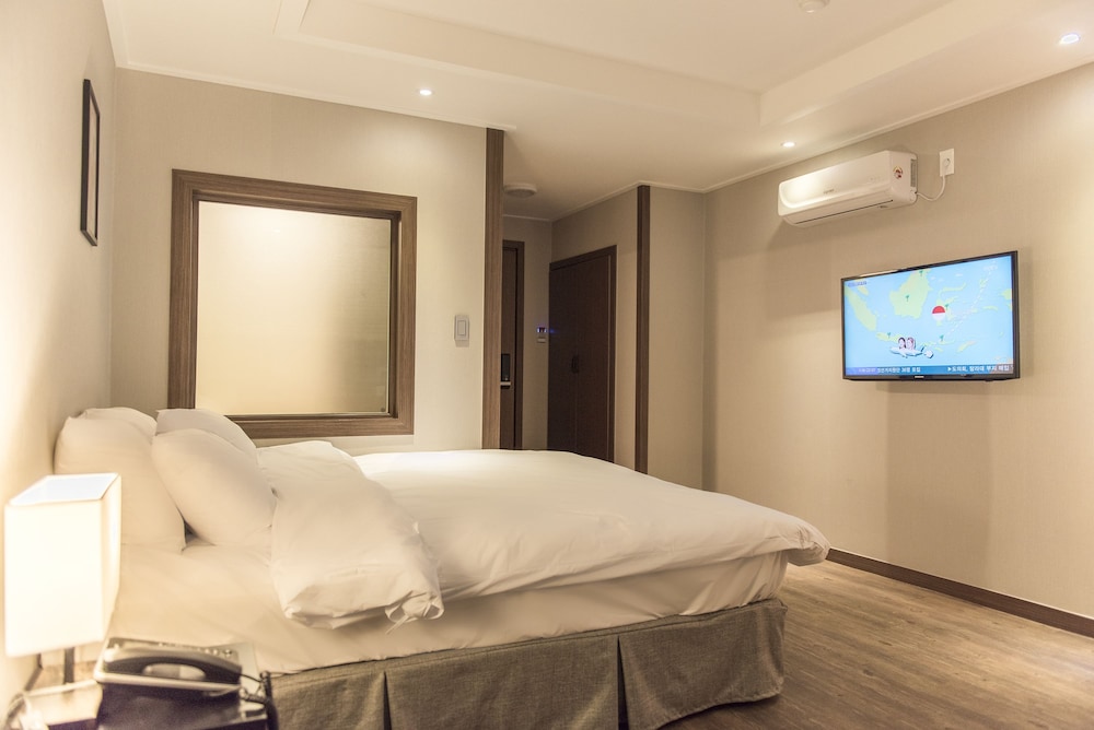 Deluxe Double Room - Photo 1