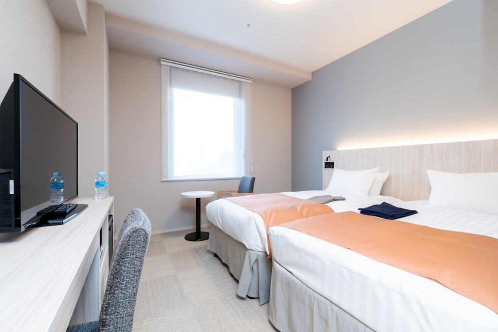 Deluxe Twin Room, Non Smoking (Housekeep once every 3 days)