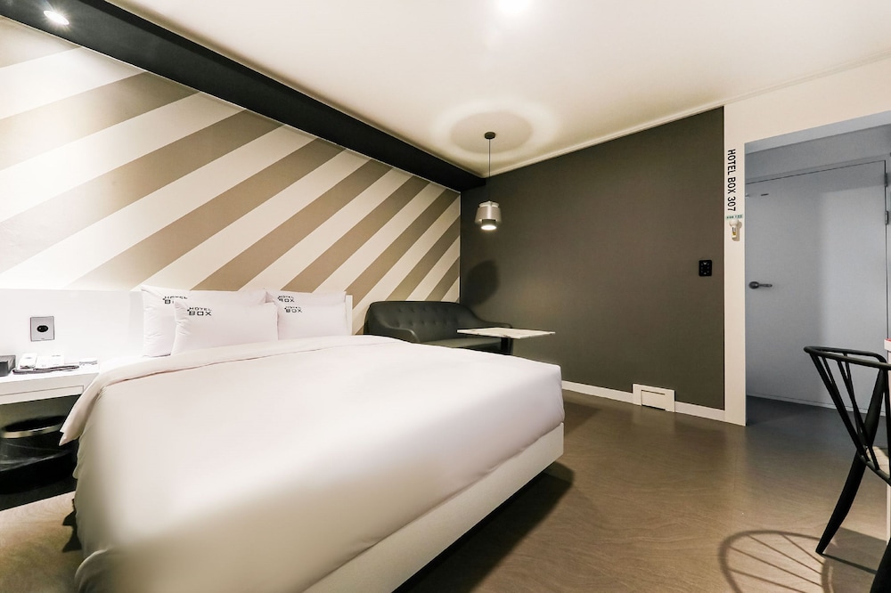 Deluxe Room - Photo 3