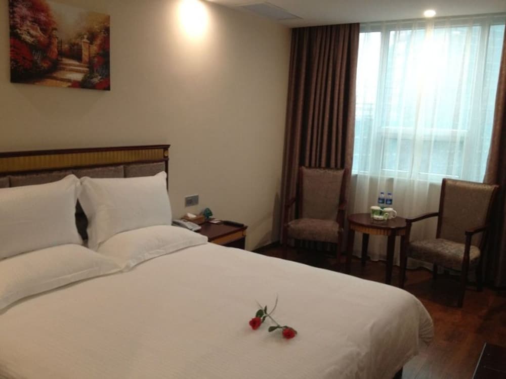 Room photo 3