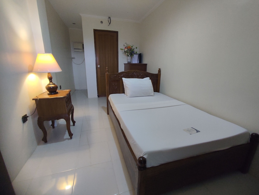 Standard Single Room, Pool View