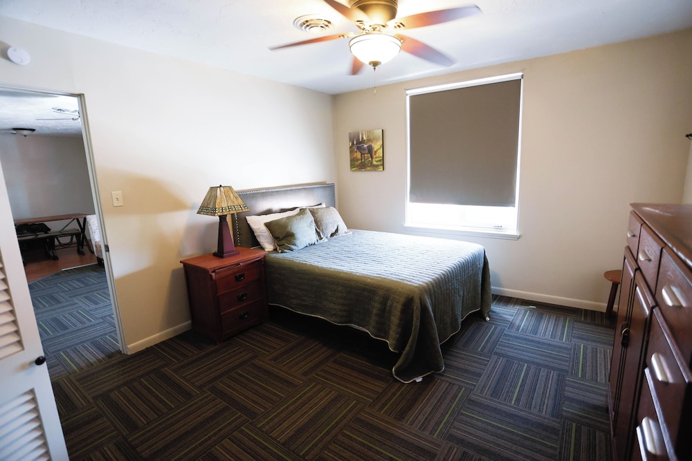 Standard Suite, 1 Bedroom photo 2