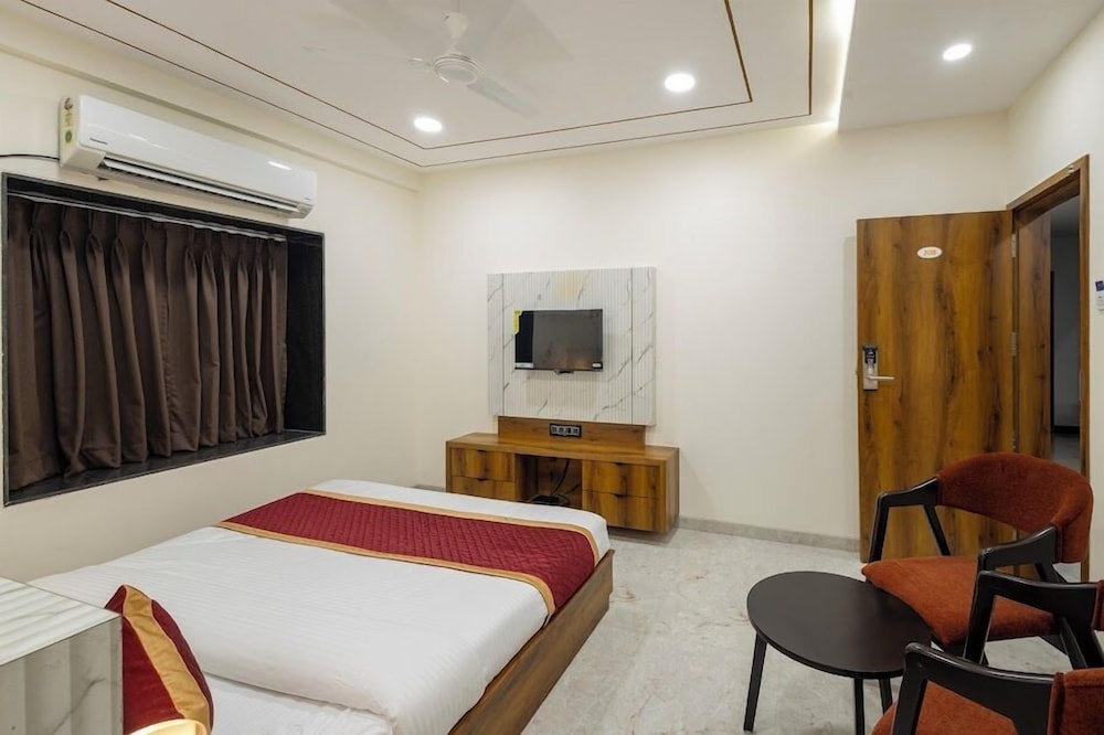 Semi Suite Room - Photo 2