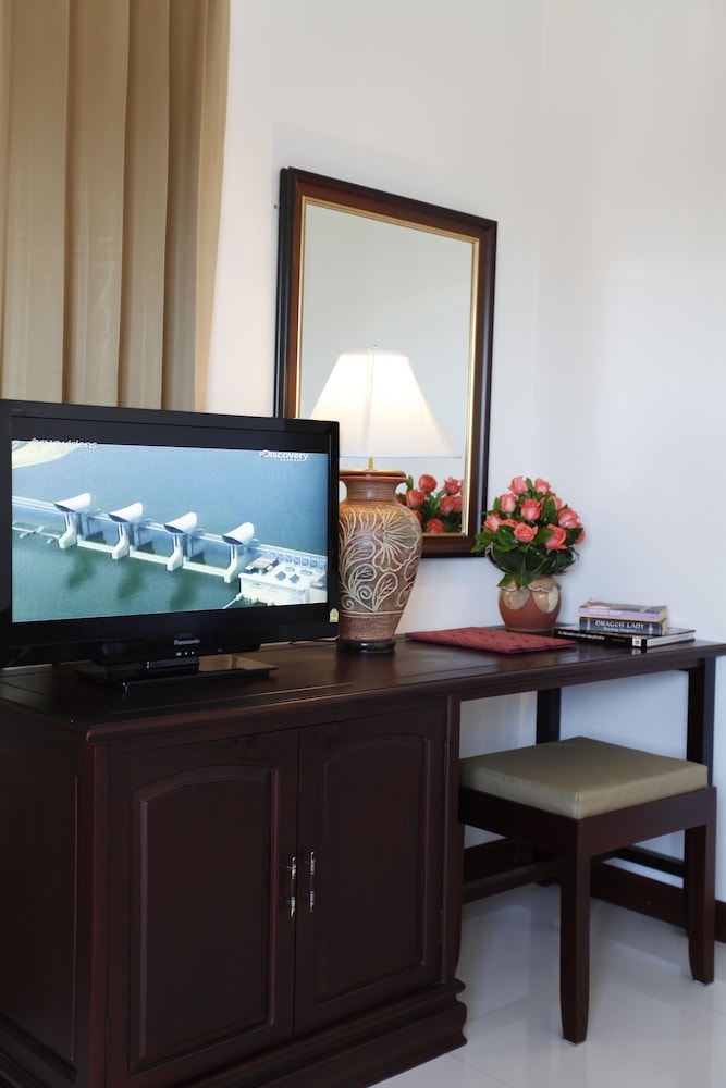 Deluxe Room - Photo 9
