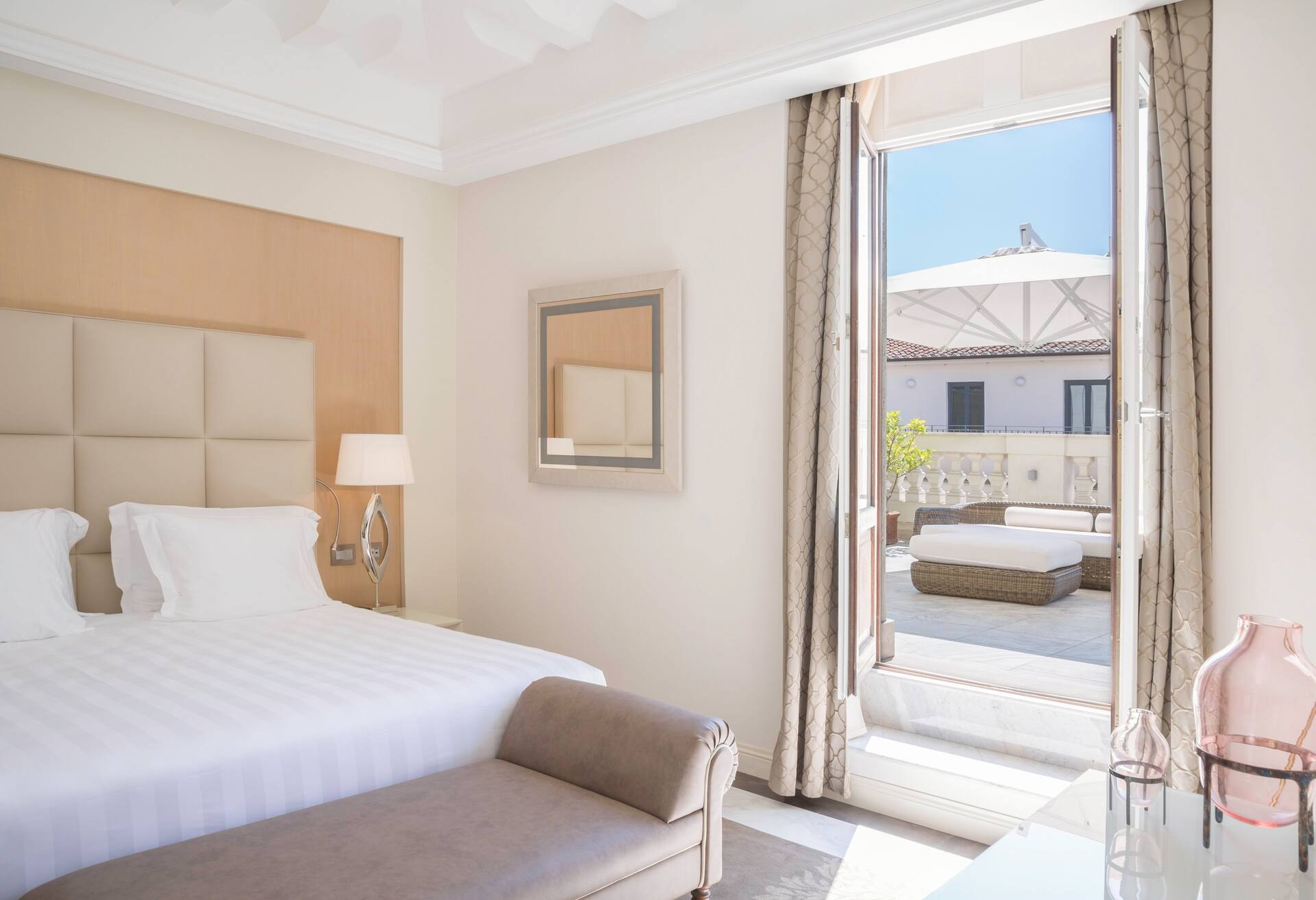 Barberini Suite thumbnail 6