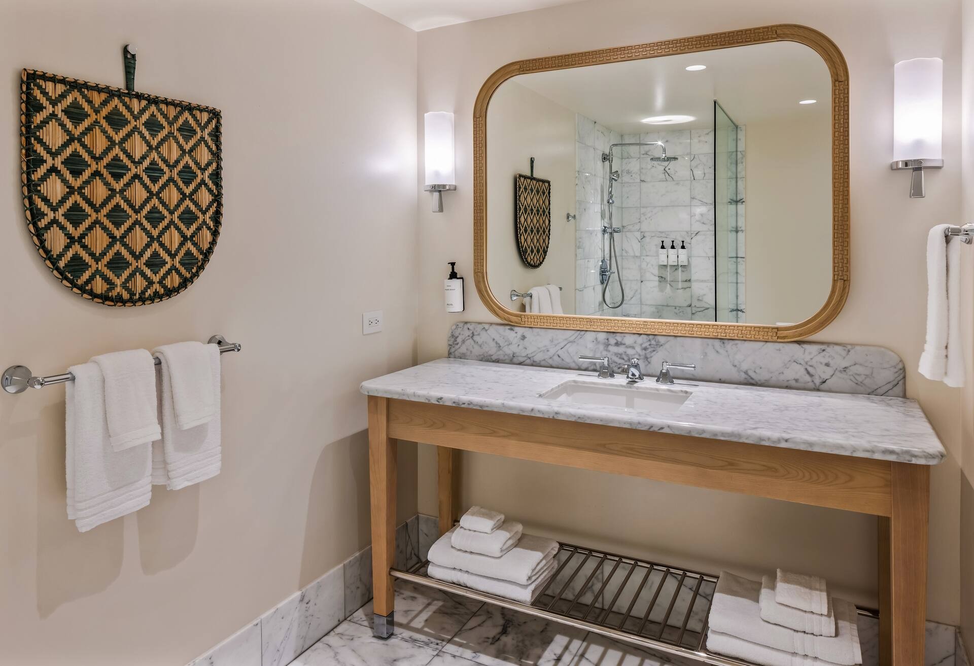 Ka Lai 2 Bedroom Ocean View Suite with Den