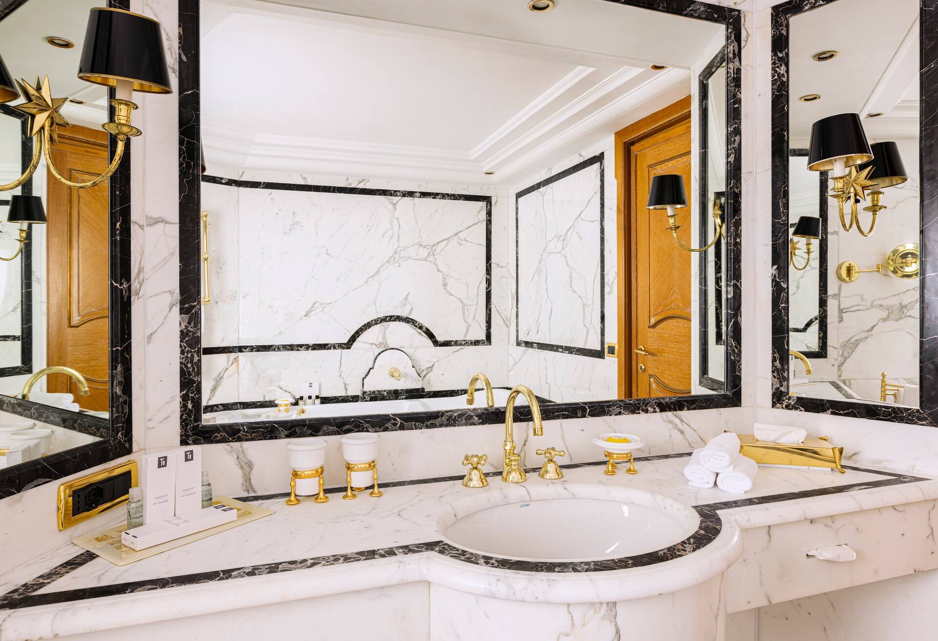 Alcove Suite