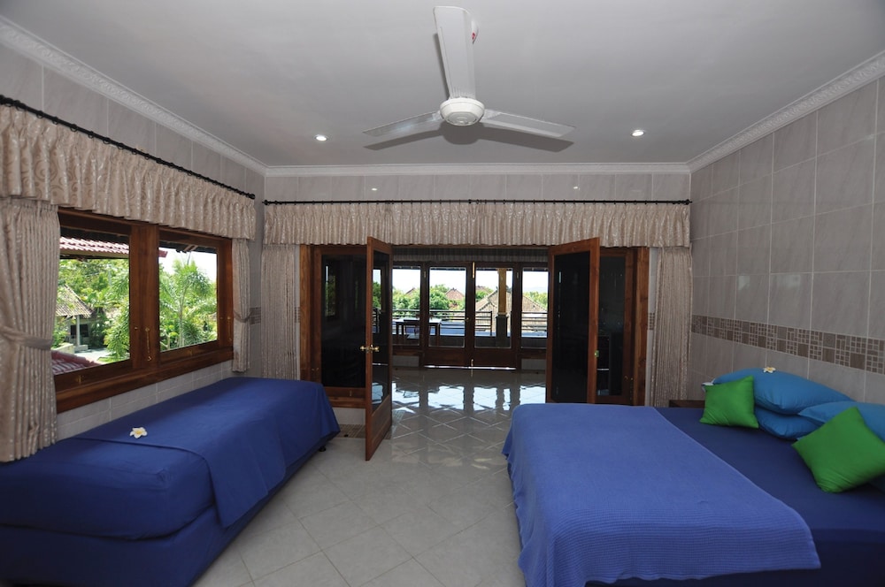 Superior Room, 1 Bedroom, Partial Ocean View, Garden Area