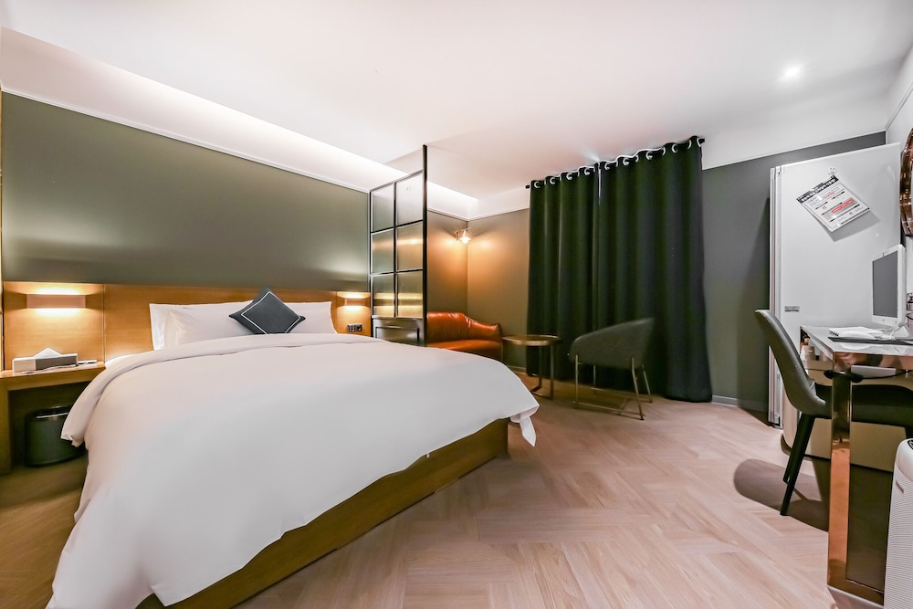 Deluxe Double Room - Photo 4