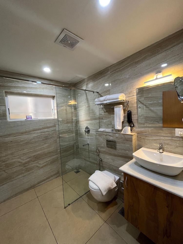 Deluxe Double Room photo 3