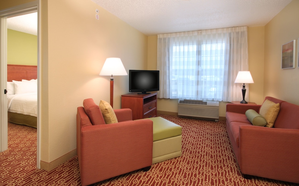 Suite, 2 Bedrooms - Photo 6
