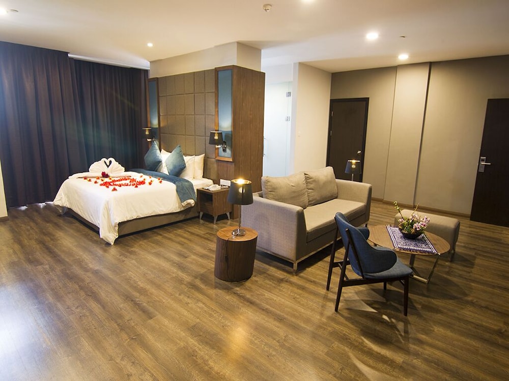 Junior Suite - City View photo 2