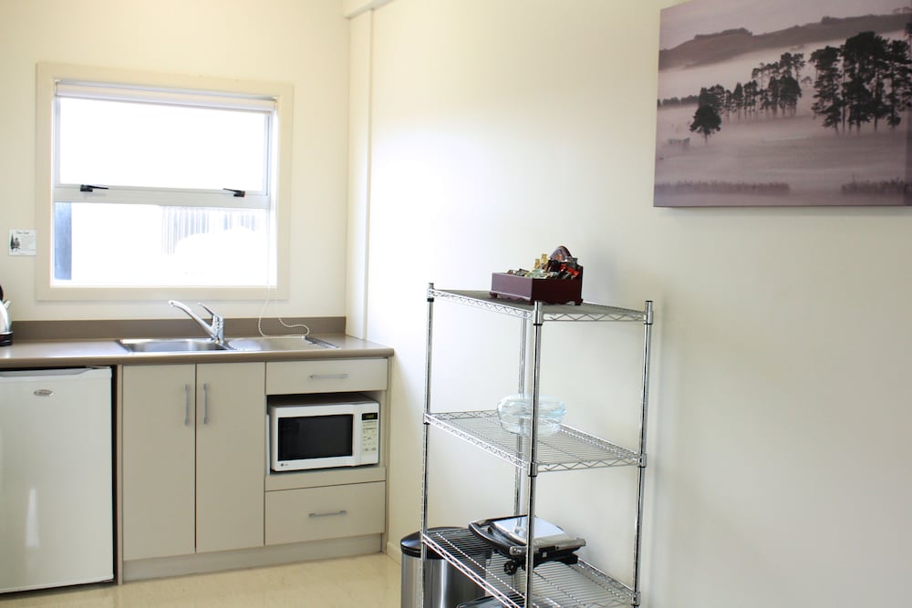 Standard Studio, Non Smoking, Kitchenette photo 3