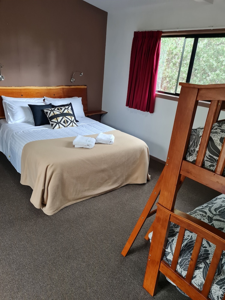 Family House, 2 Bedrooms, Mountain View, Mountainside photo 1