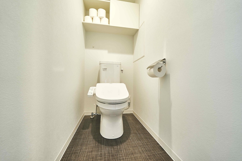 Deluxe Triple Room, Non Smoking - Photo 18