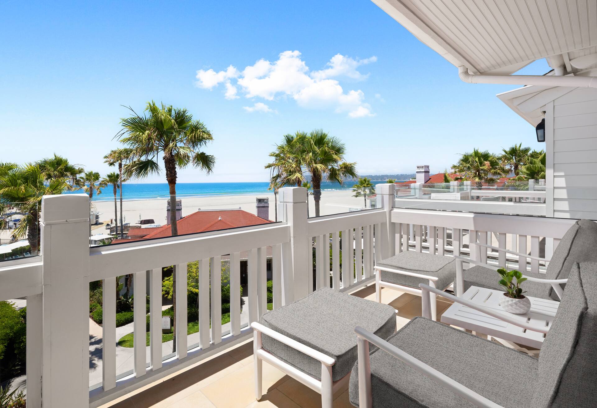 Oceanview Villa Guestroom - 2 Queen