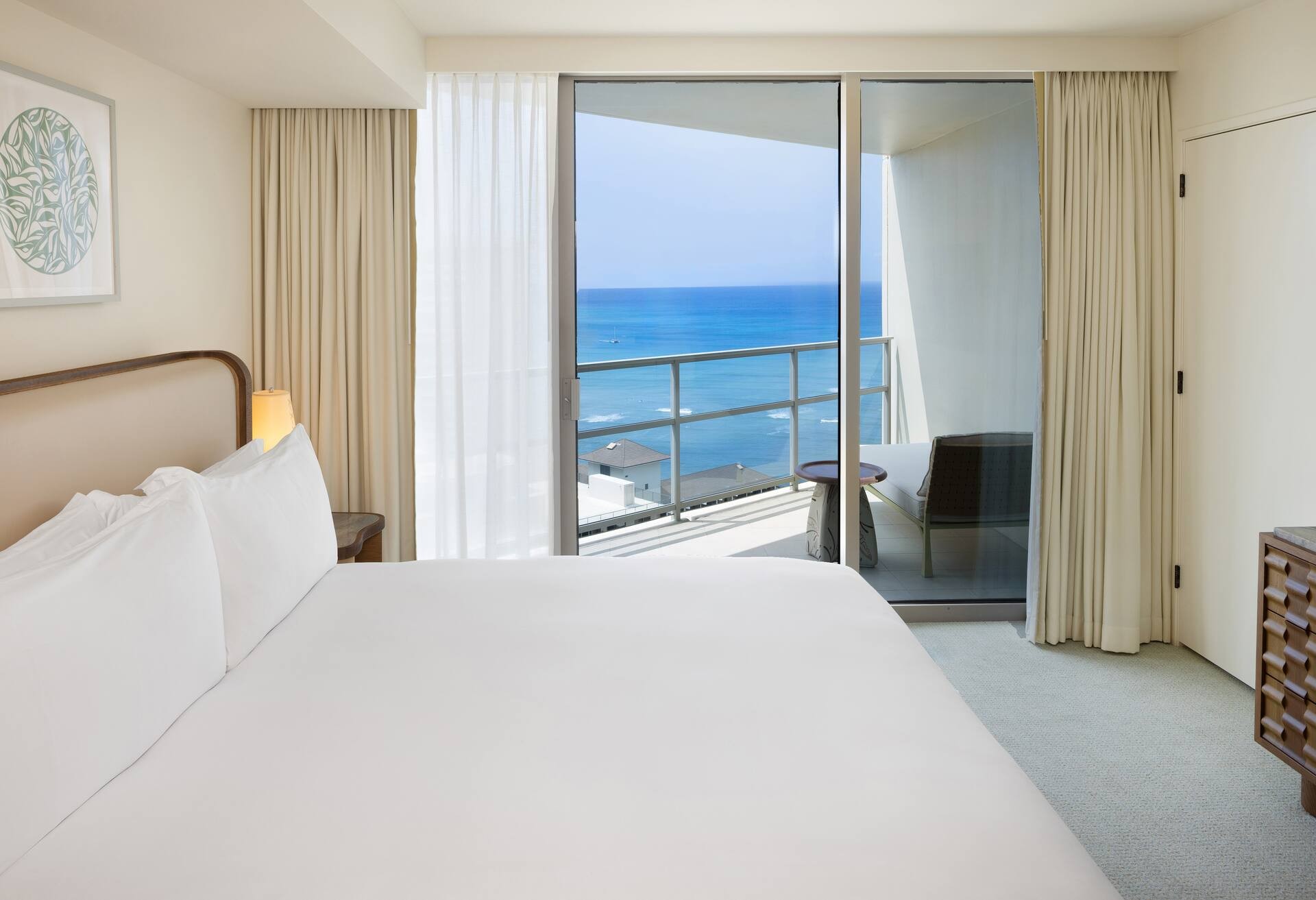 Premium 2 Bedroom Partial Ocean Suite - Den