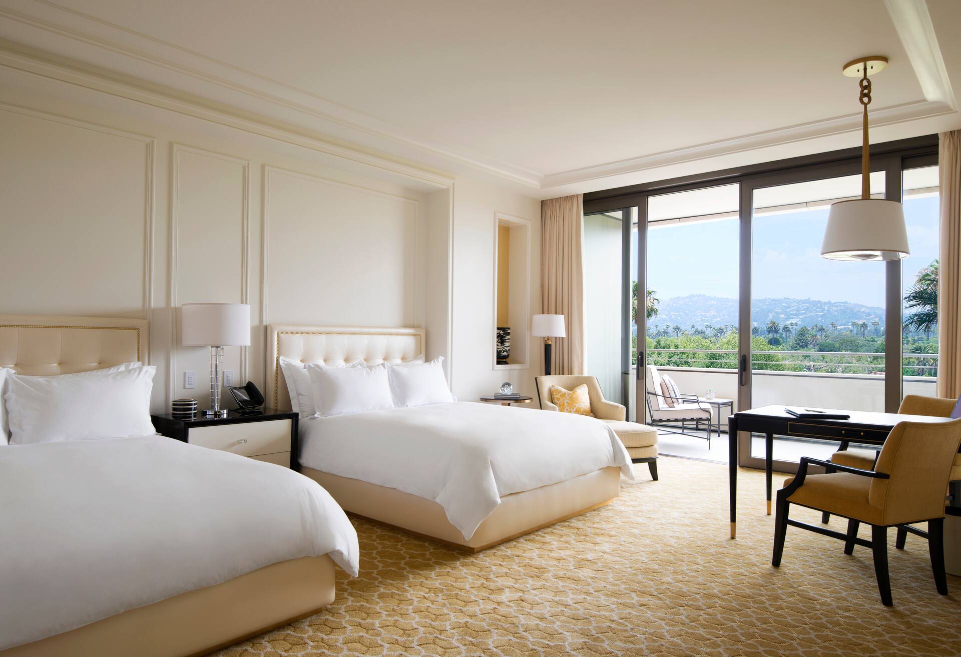 Beverly Hills 2qn Hearing Accessible Jr Ste