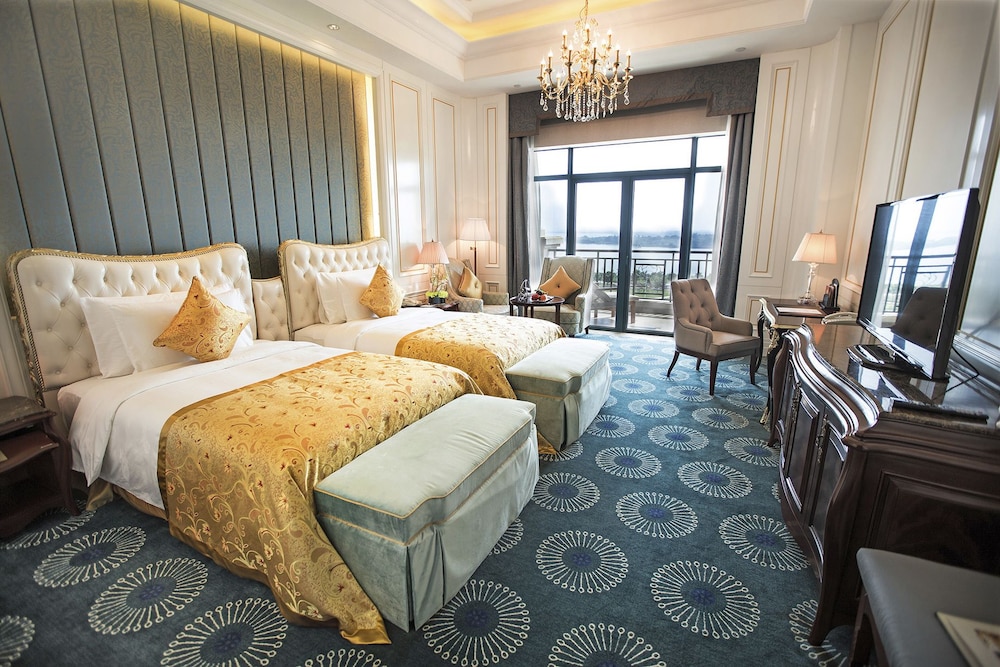 Lake View Twin Room