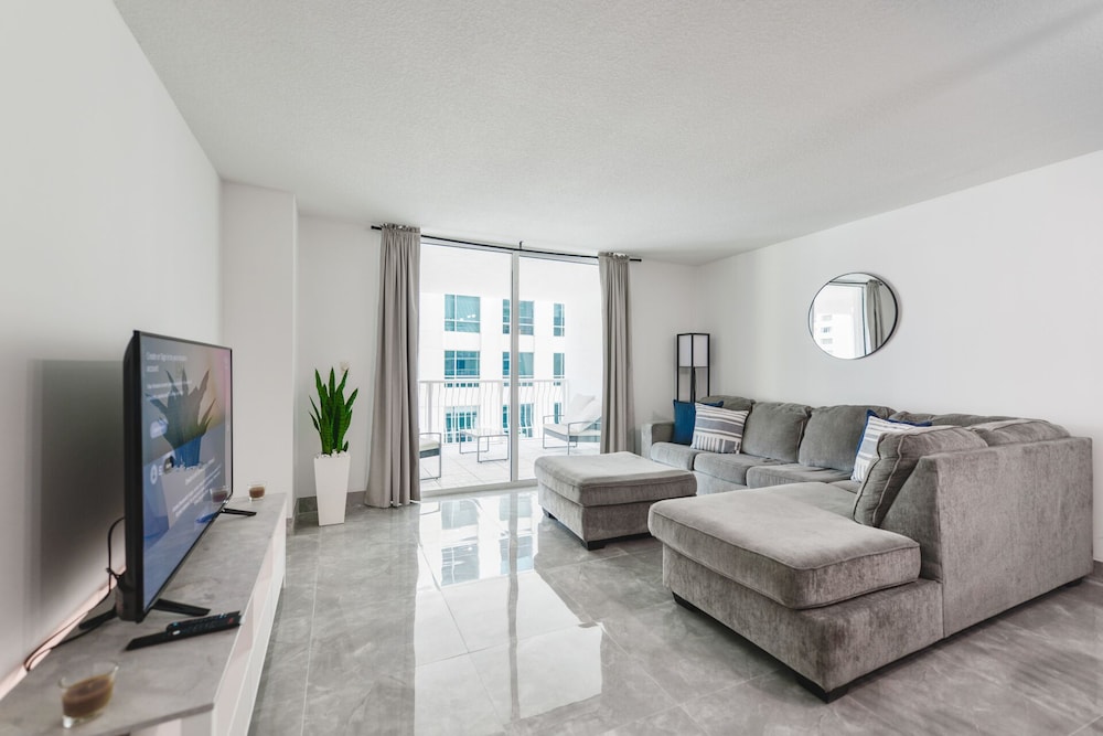 Apartment photo 1