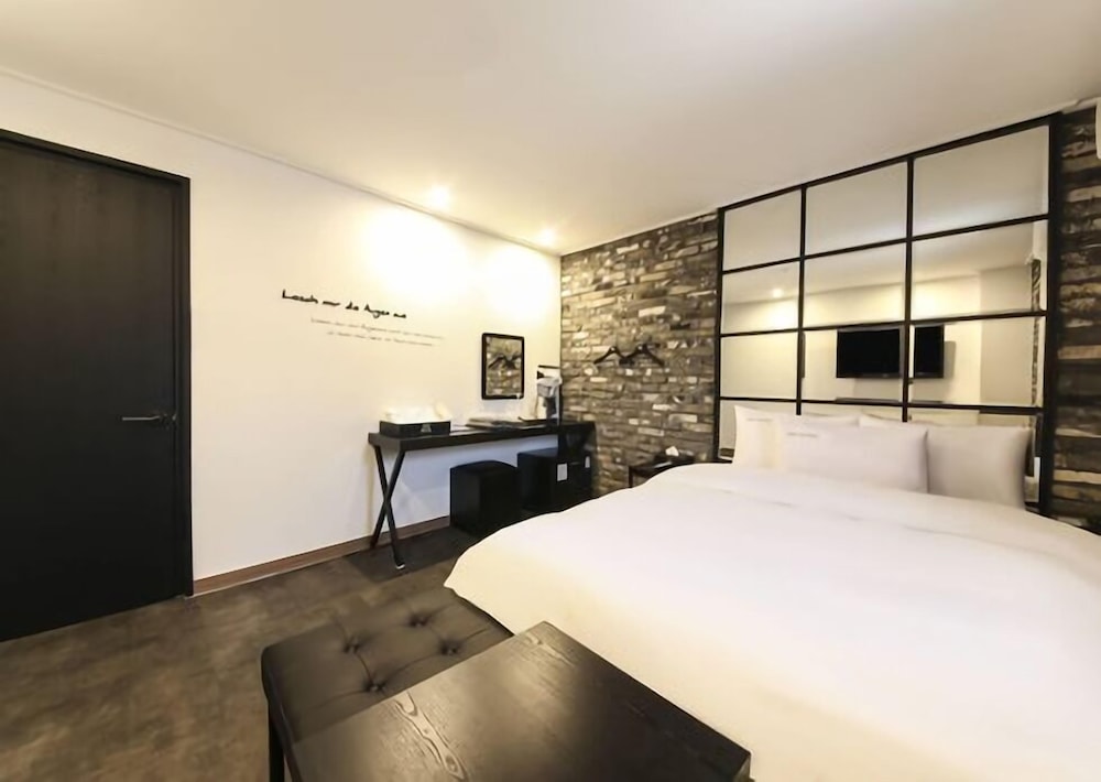 Standard Double Room, 1 Double Bed photo 3