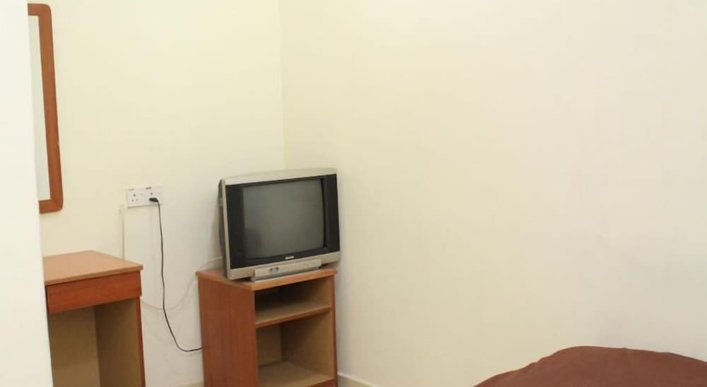 Family Room - Photo 3